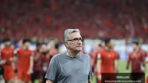 热刺在英联杯上演绝地反，开云体育app评价官网，击，贝里瓦尔绝杀利物浦，首回合1-0领先